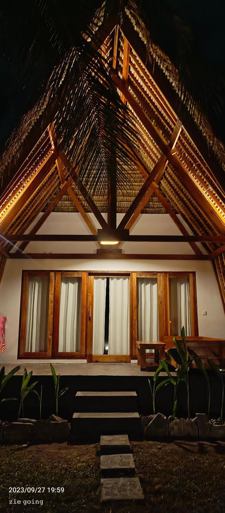 Mengalung Bungalow Kuta  Exterior foto